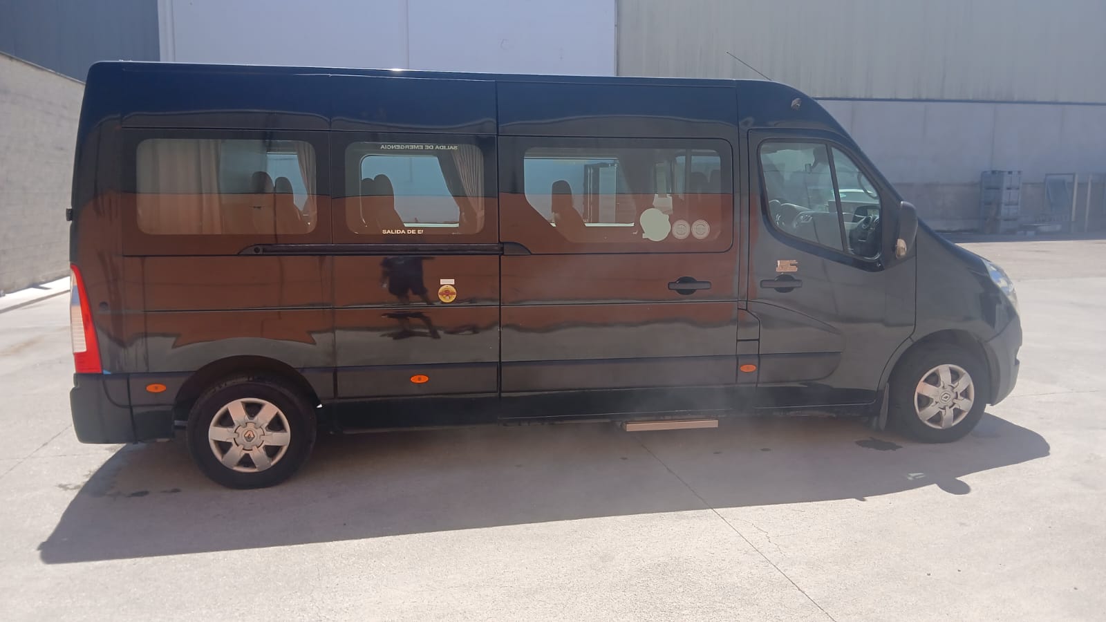 Renault Master Combi BUS 2.3 Año 2017 Transporte Escolar - Imagen 4