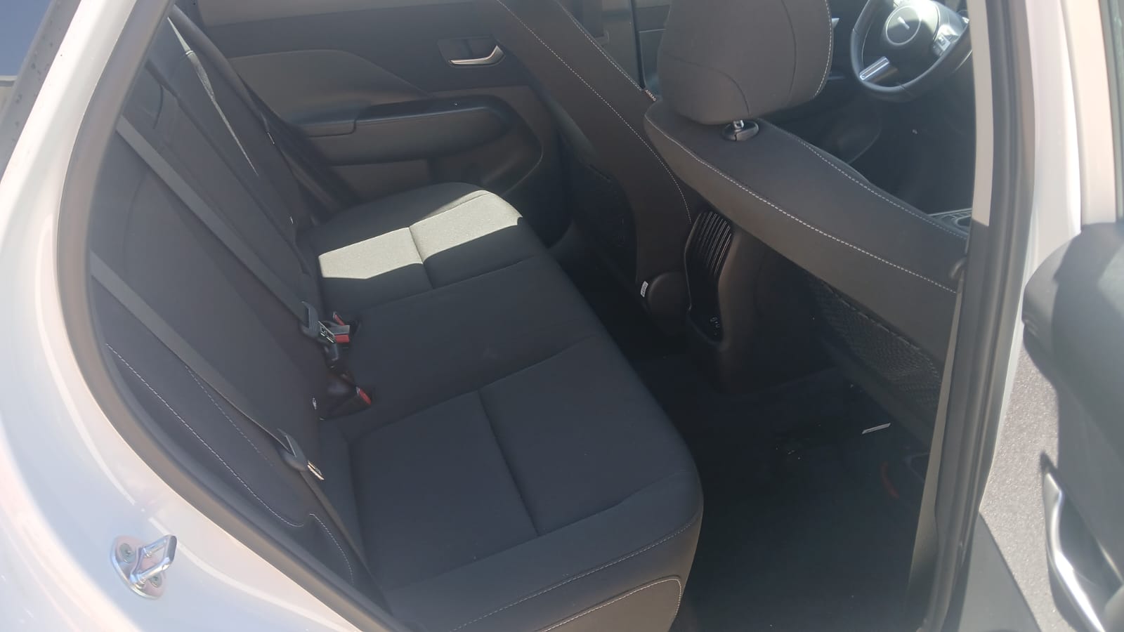 HYUNDAI KONA 1.0 SX2 - 2025 - Imagen 5