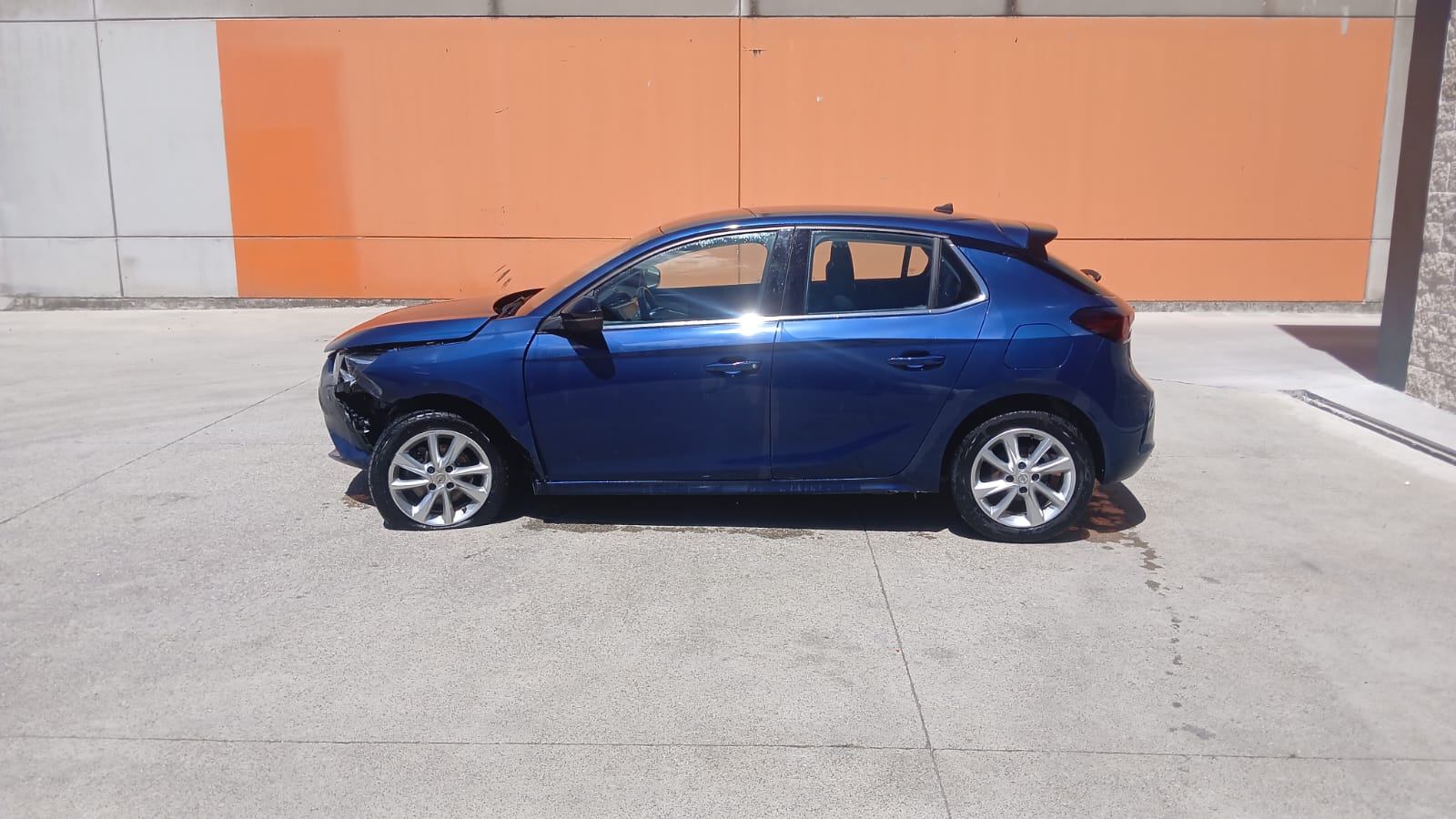Opel Corsa F 1.2 - 2021 - Imagen 4