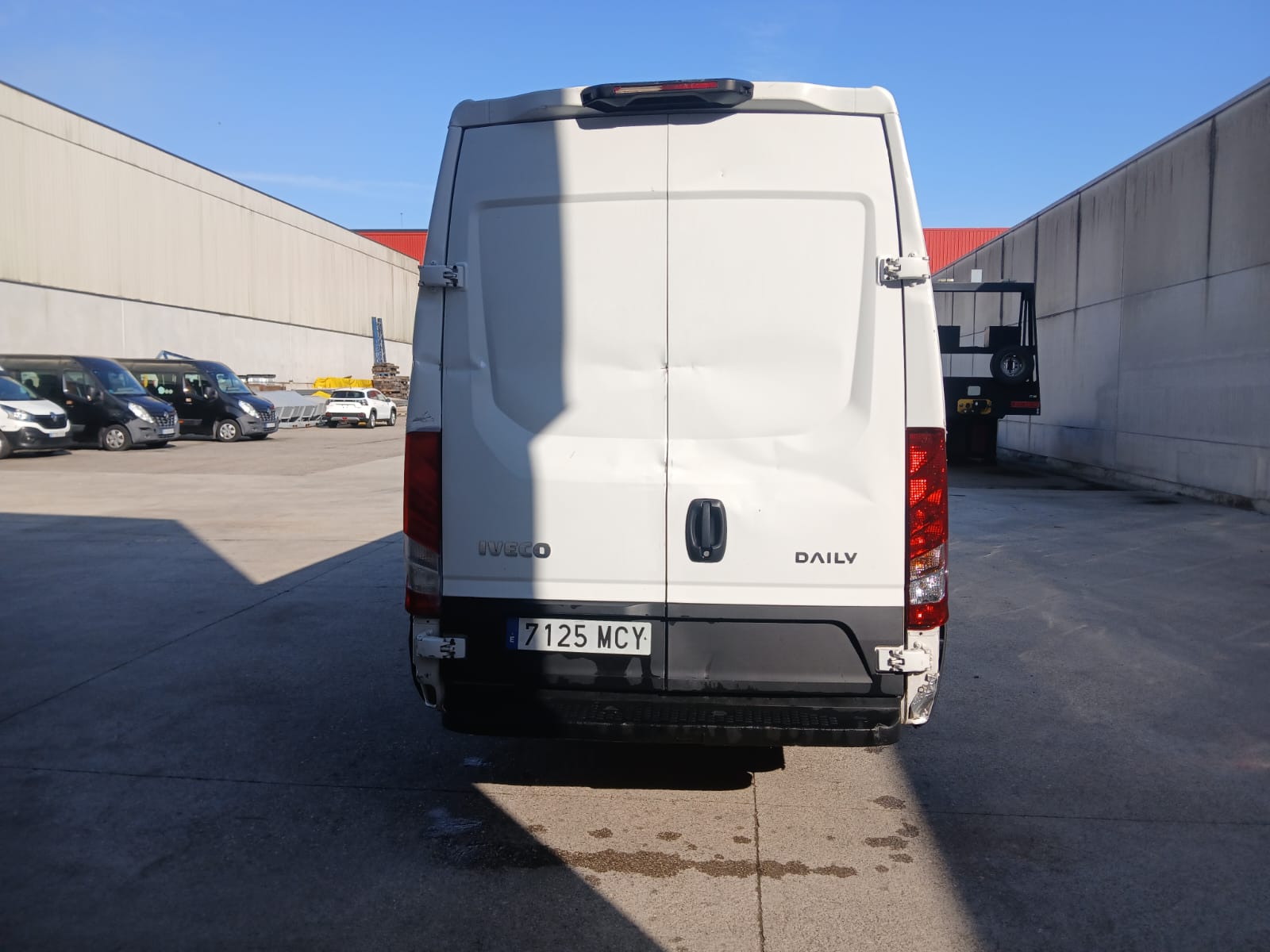 Iveco DAILY 35S 16 2.3 2022 - Imagen 7