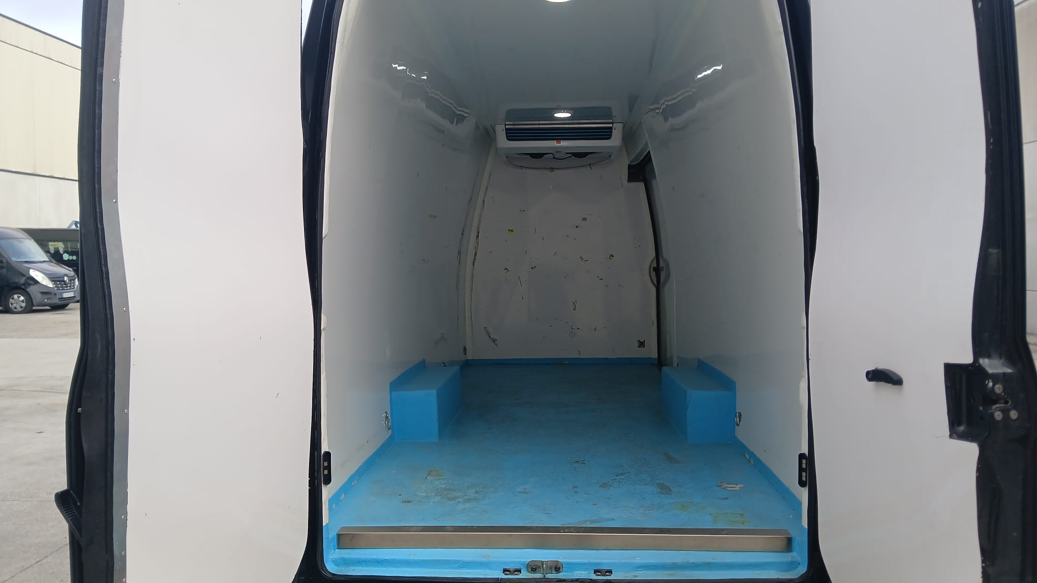 IVECO DAILY FRIGORIFICA 180CV 2023 - Imagen 5