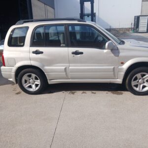 SUZUKI GRAND VITARA 2.5 V6 2002