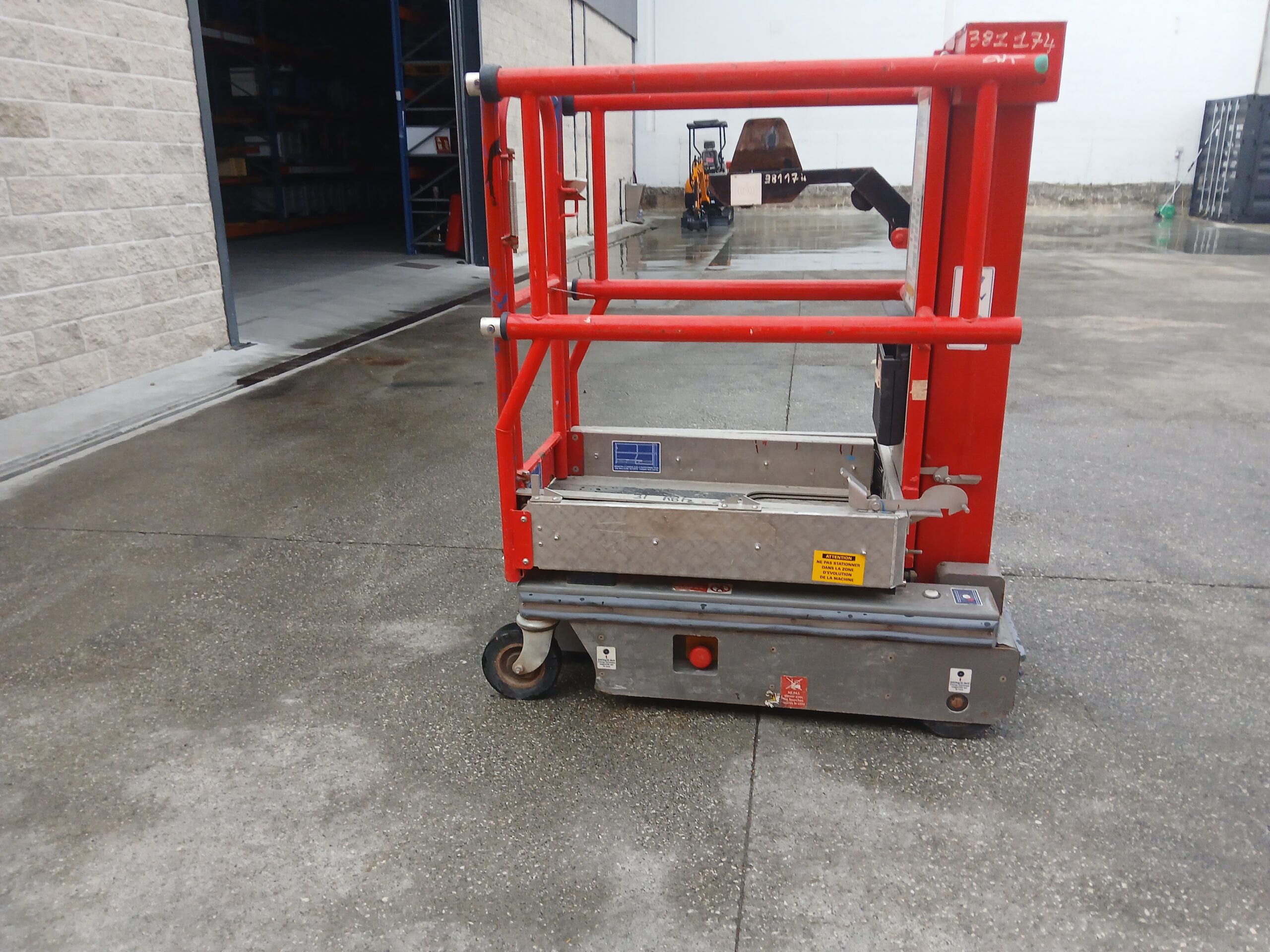 PLATAFORMA ELEVADORA ELECTRICA JLG Nano SP Plus