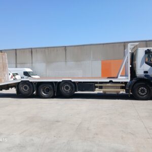 Iveco Stralis Portamáquinas 420 8x2 10.3 2011